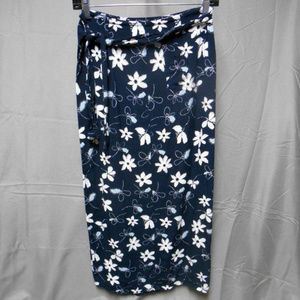 USA Classic Authentic Outfitters blue white skirt